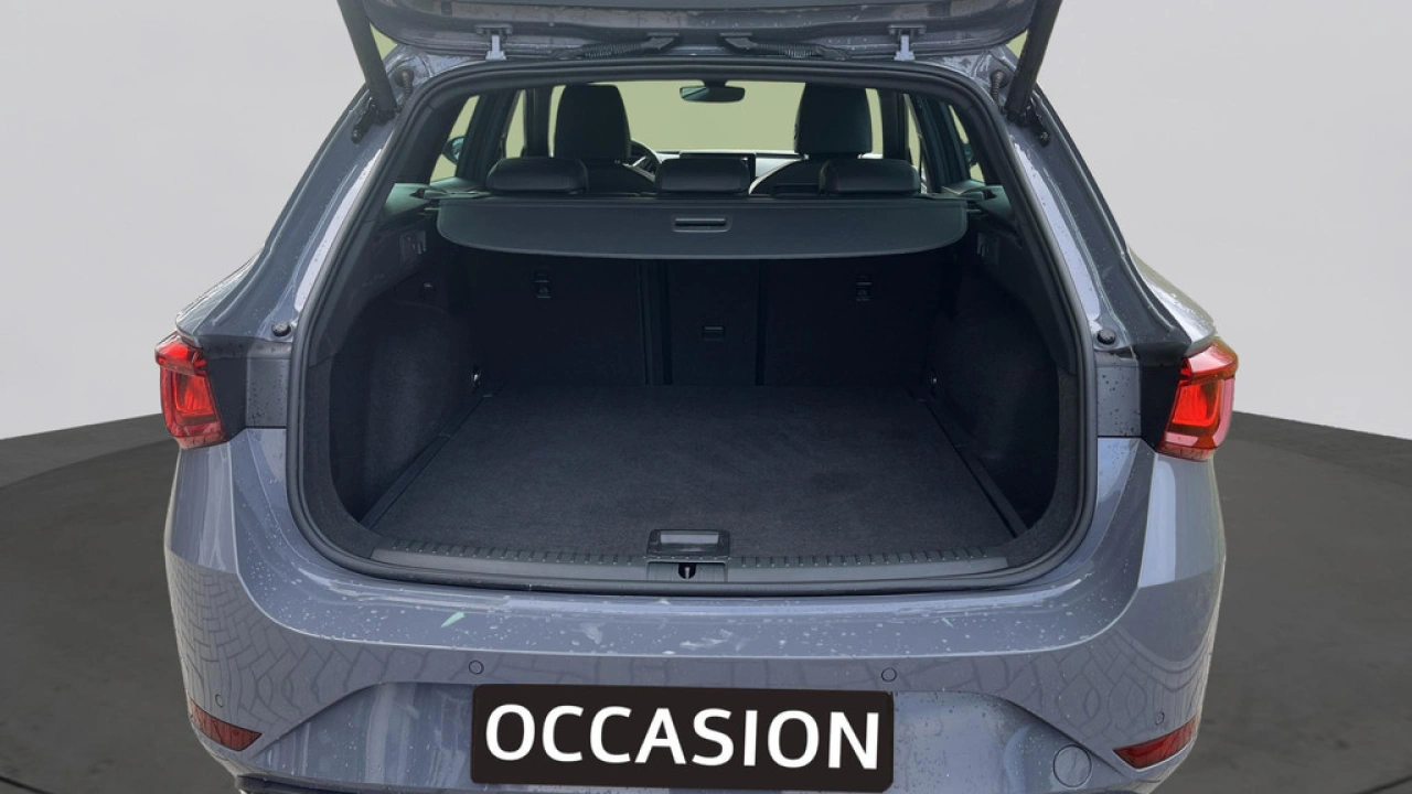 SEAT Leon Sportstourer 1.5 eTSI FR Business Intense