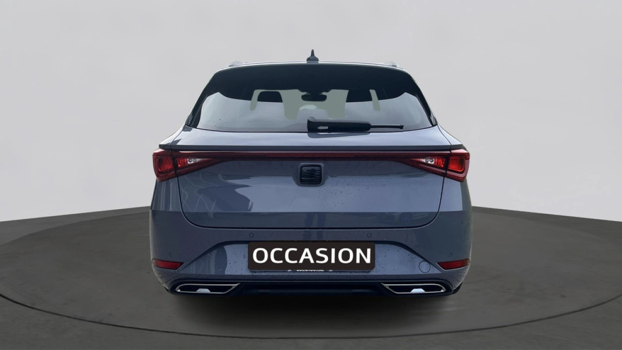 SEAT Leon Sportstourer 1.5 eTSI FR Business Intense