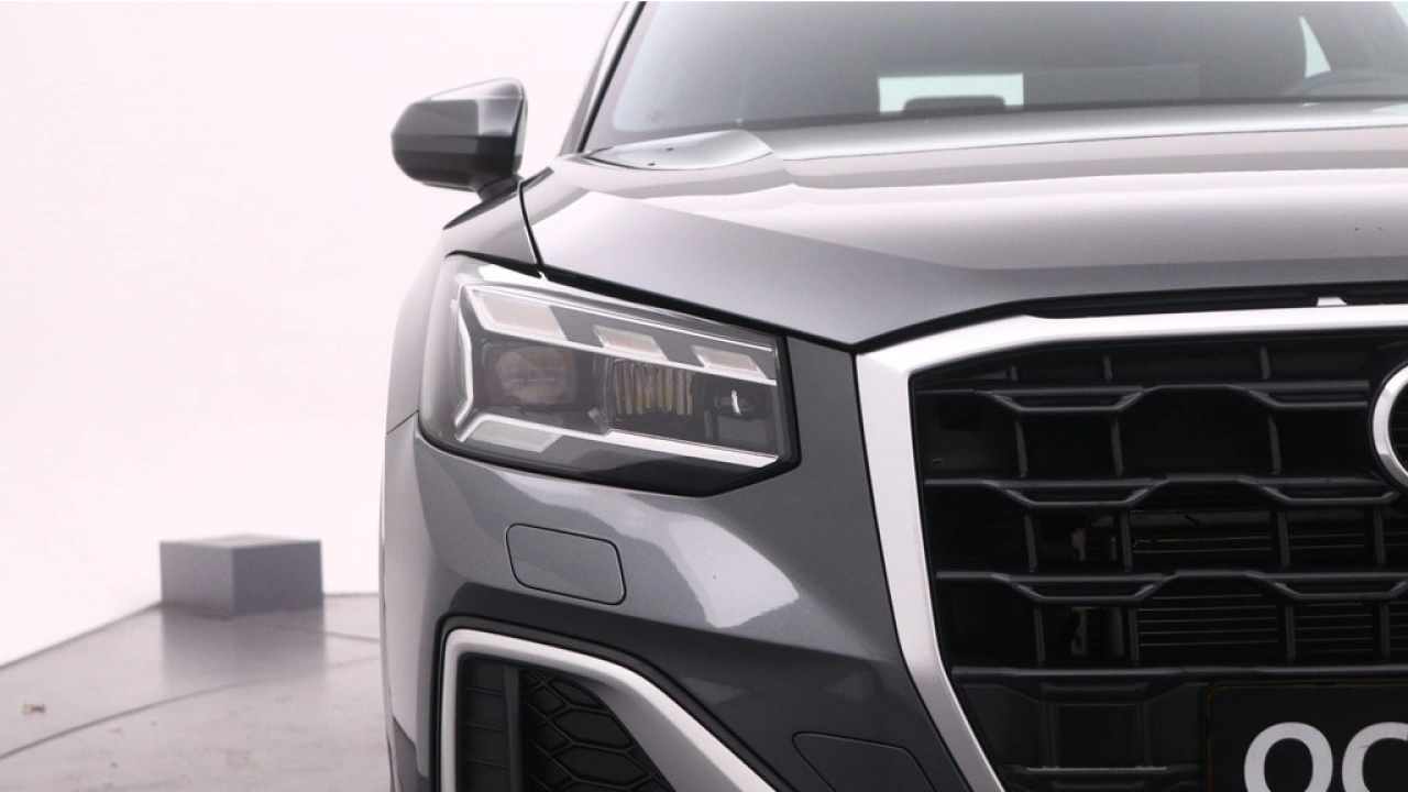 Audi Q2 35 TFSI S Edition | Panoramadak | Stoelverwarming | Carplay |