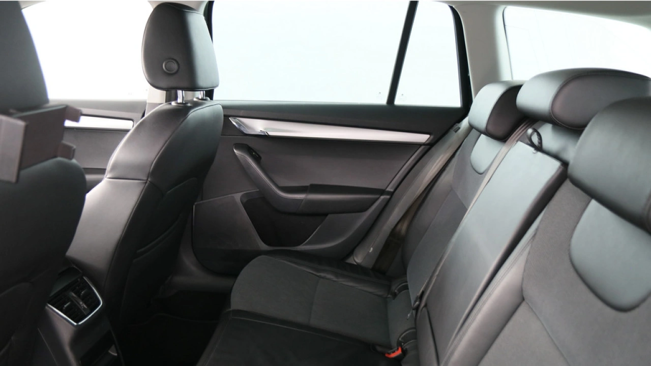 Škoda Octavia Combi 1.5 TSI 150pk Greentech Sport Business DSG