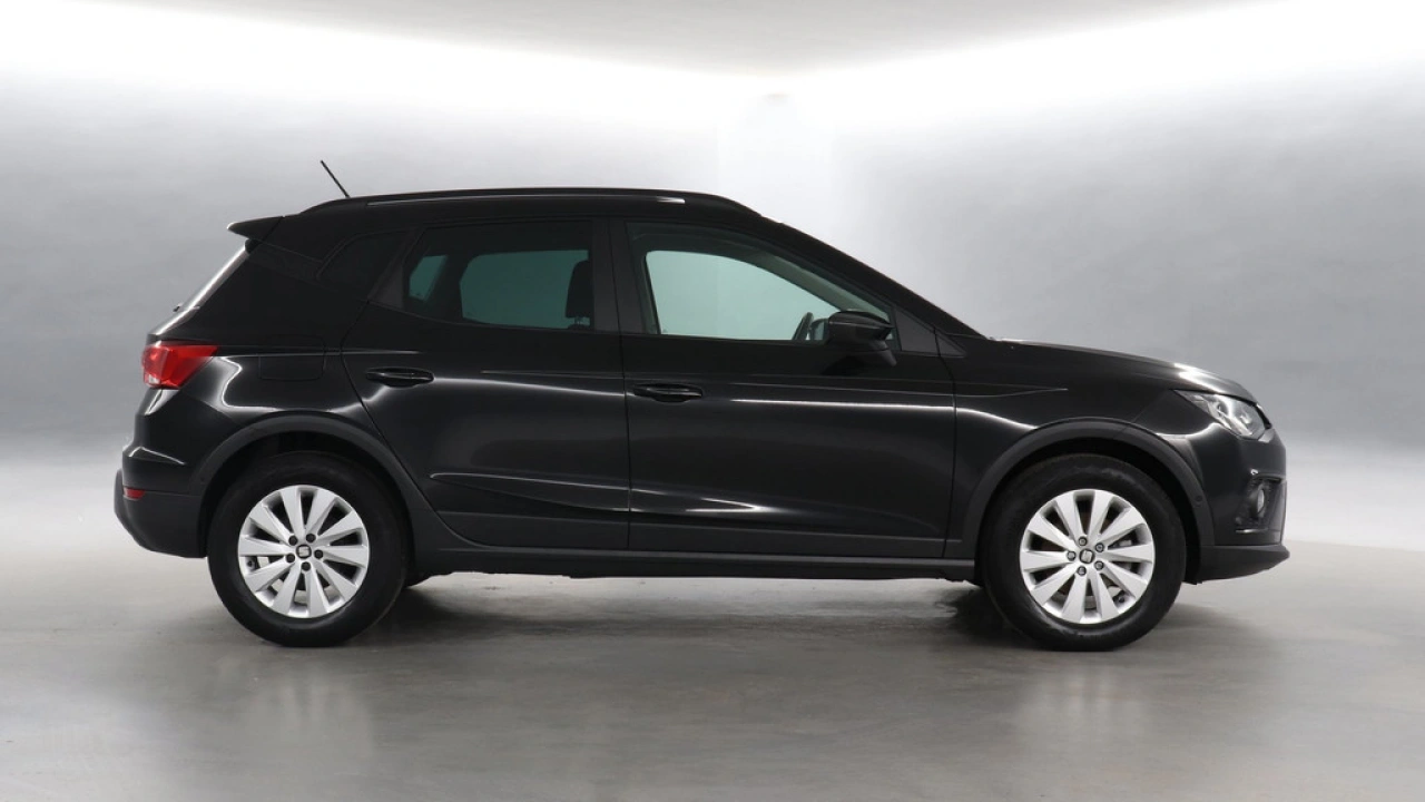 SEAT Arona 1.0 TSI 95pk Style Business Intense