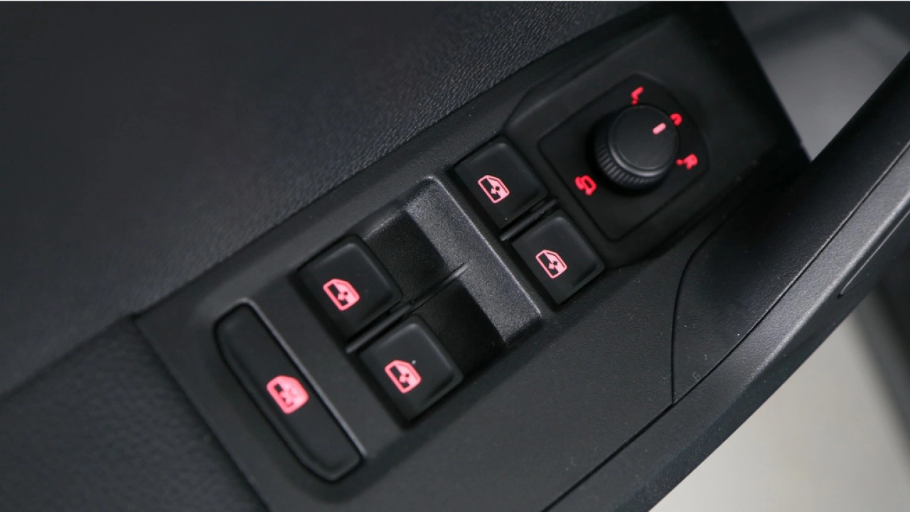 SEAT Arona 1.0 TSI 95pk Style Business Intense