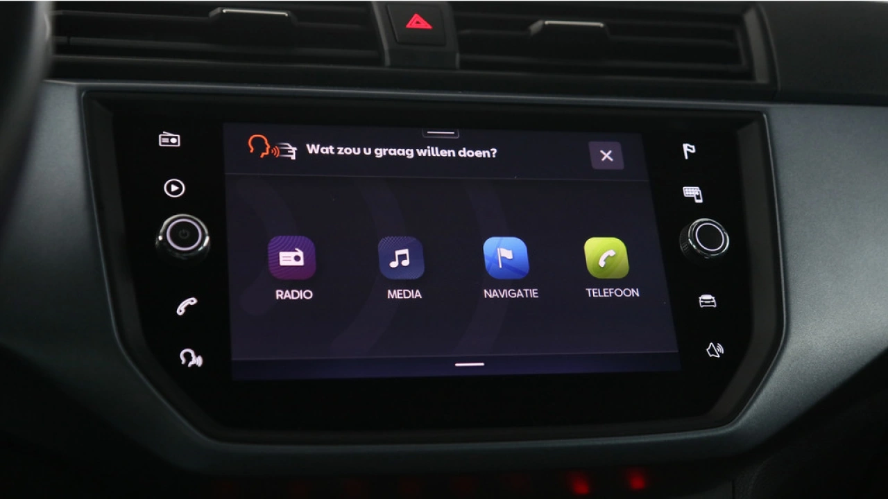 SEAT Arona 1.0 TSI 95pk Style Business Intense