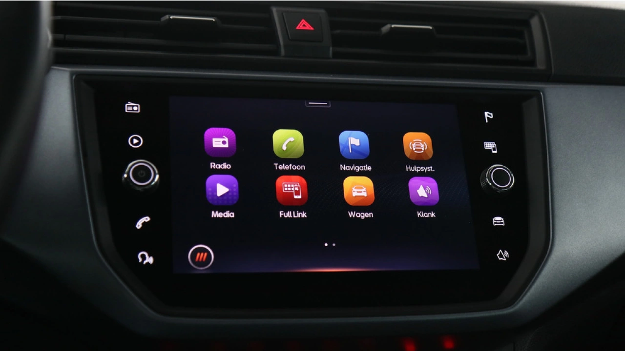 SEAT Arona 1.0 TSI 95pk Style Business Intense