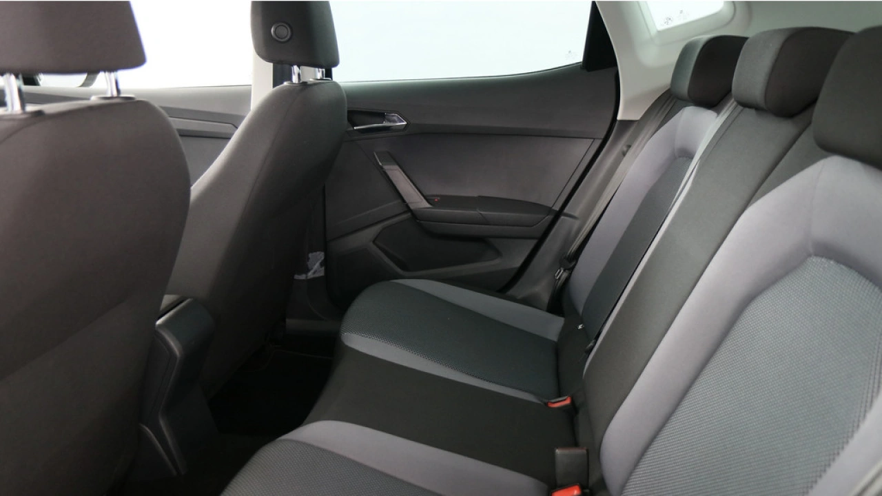 SEAT Arona 1.0 TSI 95pk Style Business Intense