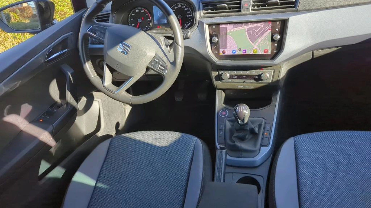 SEAT Arona 1.0 TSI 95pk Style Business Intense