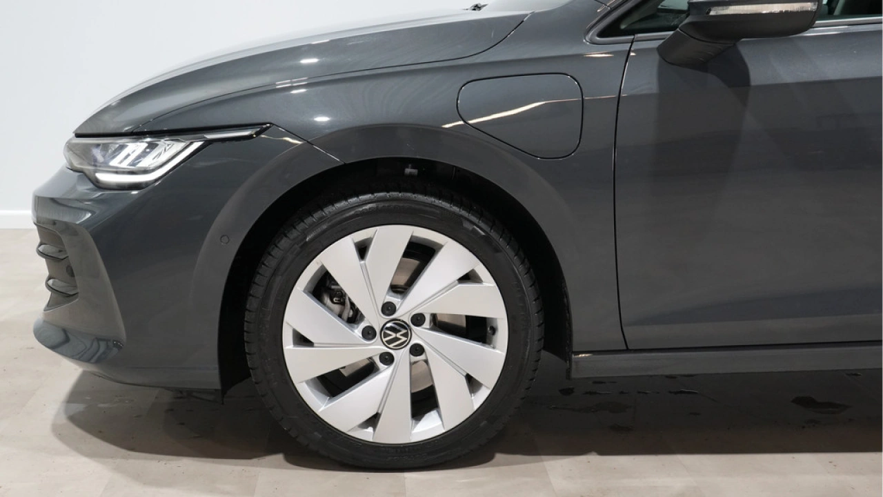 Volkswagen Golf 1.5 eHybrid 204pk Life Edition