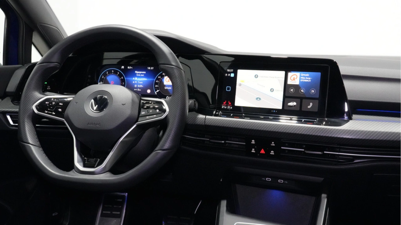 Volkswagen Golf 1.5 eTSI 150pk R-Line Business+