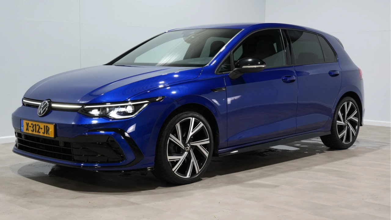 Volkswagen Golf 1.5 eTSI 150pk R-Line Business+