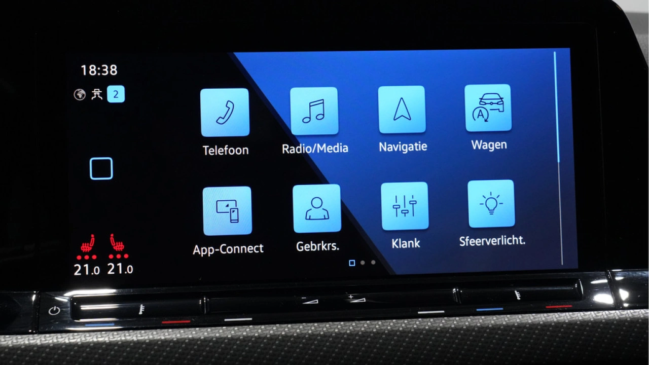 Volkswagen Golf 1.5 eTSI 150pk R-Line Business+