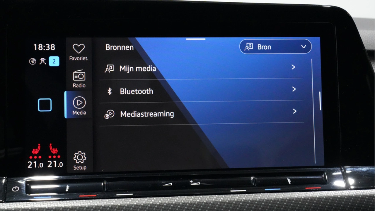 Volkswagen Golf 1.5 eTSI 150pk R-Line Business+