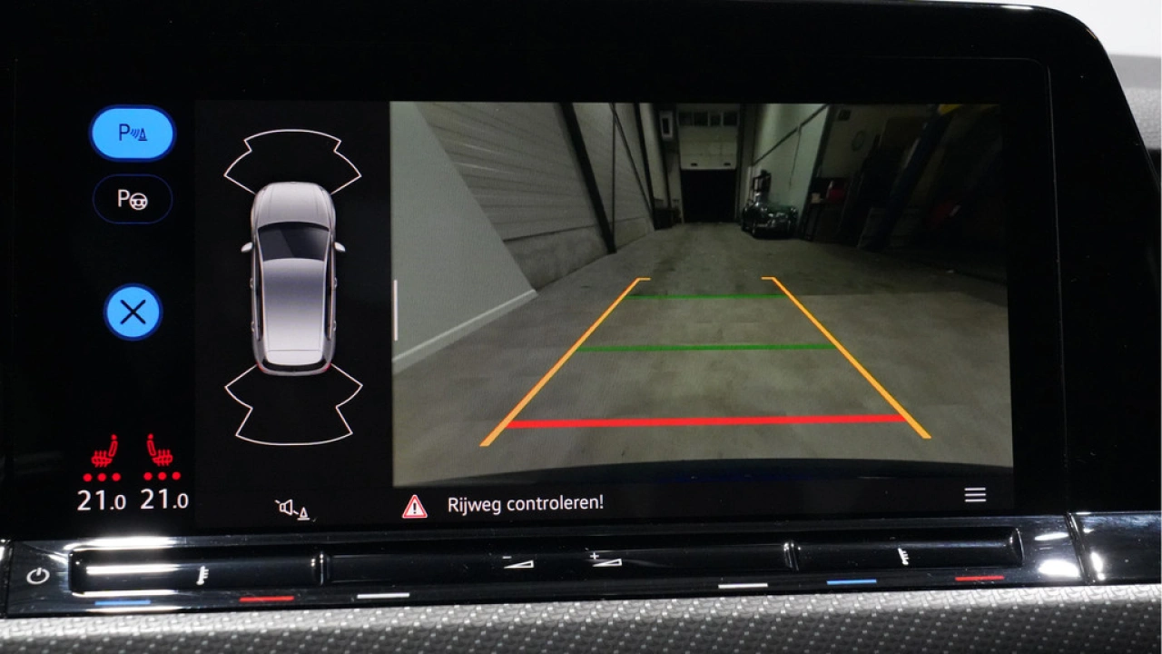 Volkswagen Golf 1.5 eTSI 150pk R-Line Business+