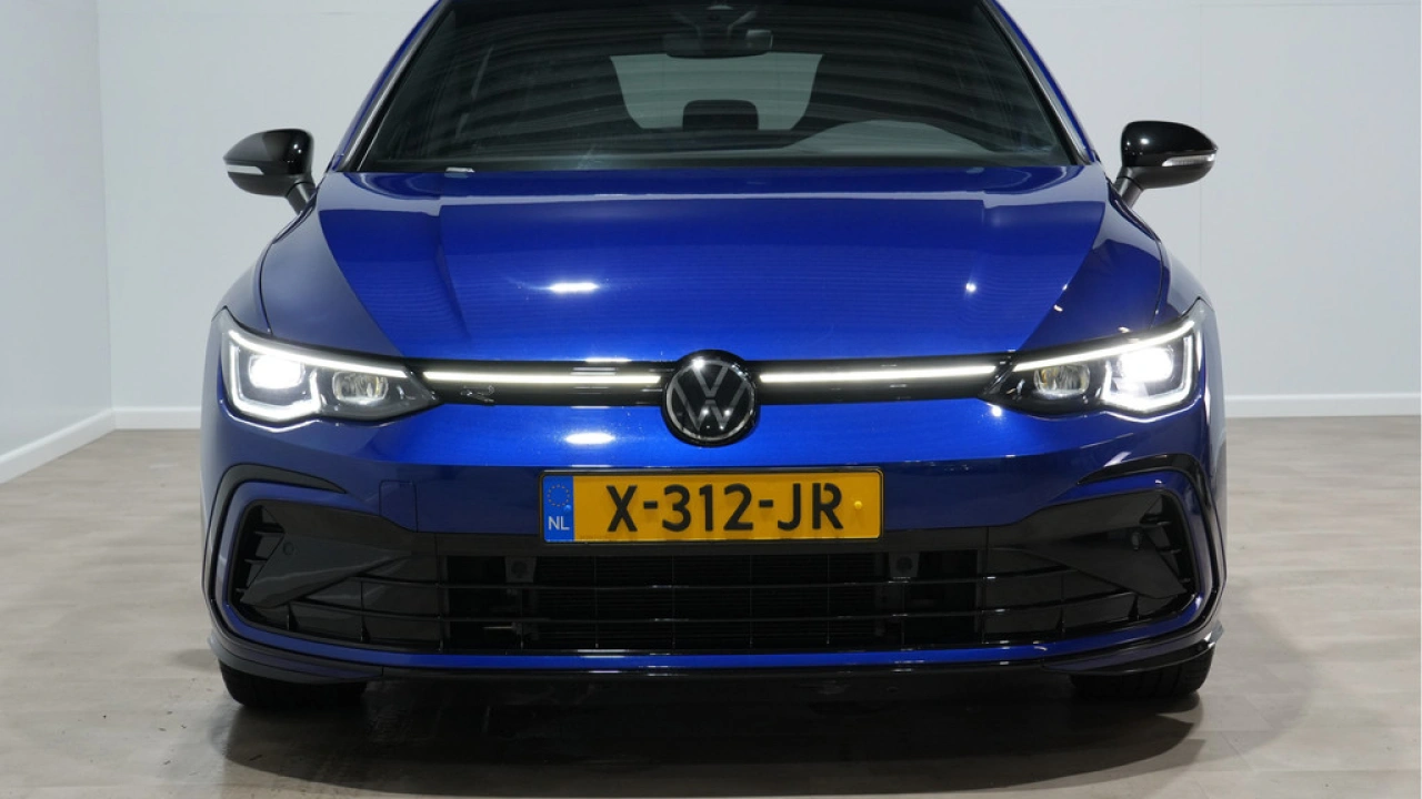 Volkswagen Golf 1.5 eTSI 150pk R-Line Business+