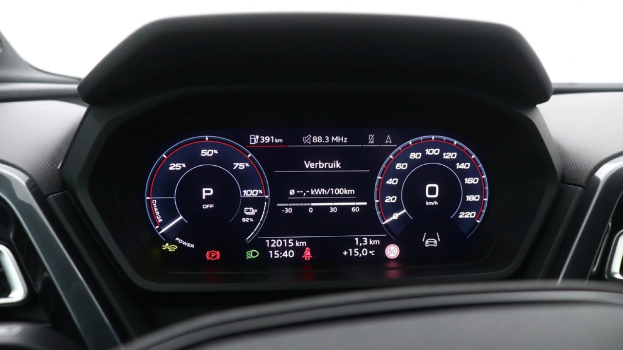 Audi Q4 e-tron 45 quattro S Edition 82 kWh | Assistentie Plus | Zwart optiek | Carplay |