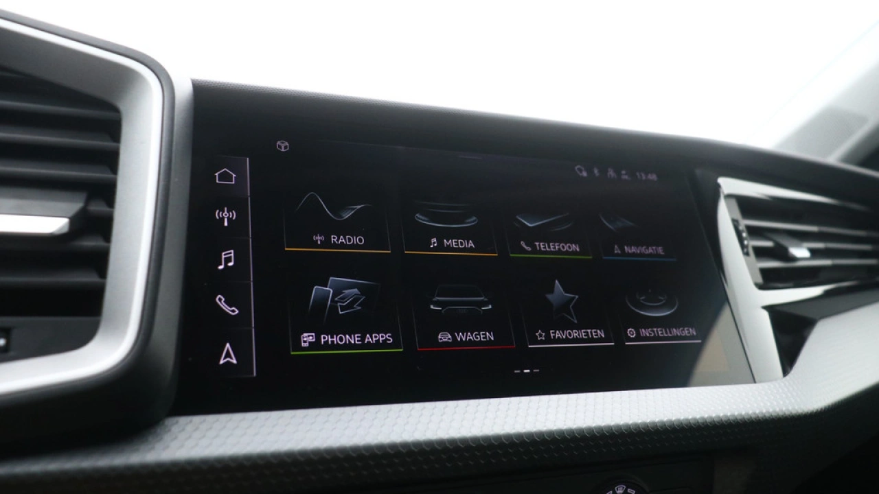 Audi A1 Sportback 25 TFSI Pro Line | Carplay | Airco ||