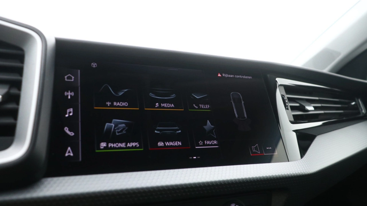 Audi A1 Sportback 25 TFSI Pro Line | Carplay | Airco ||