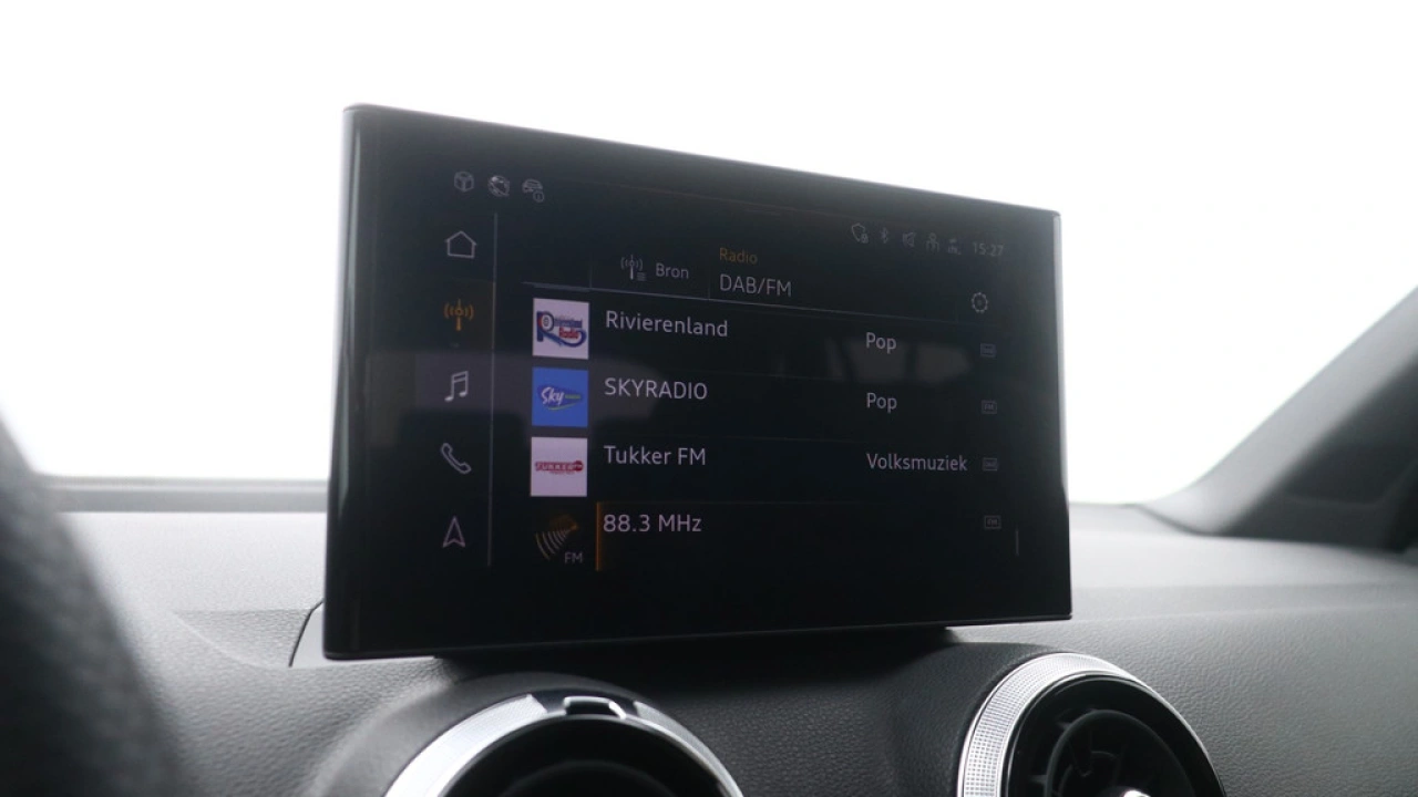 Audi Q2 35 TFSI S Edition | Adaptive cruise | Zwart optiek | LED |