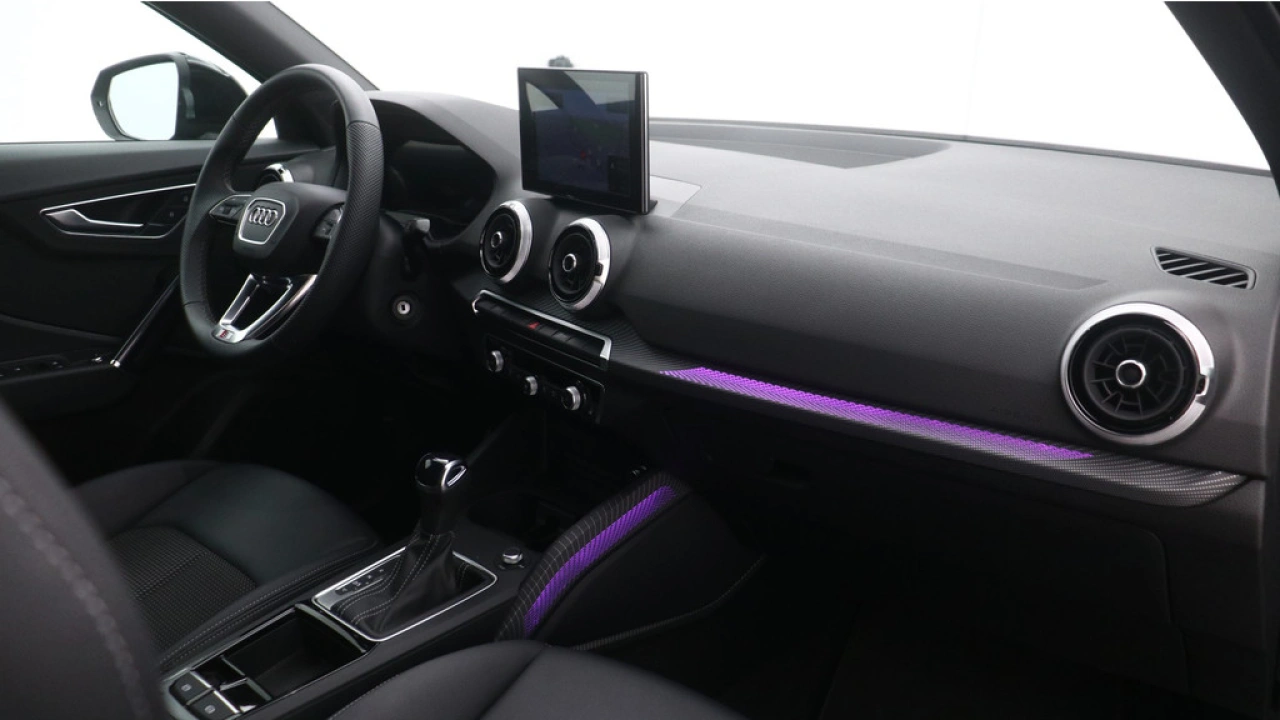 Audi Q2 35 TFSI S Edition | Adaptive cruise | Zwart optiek | LED |