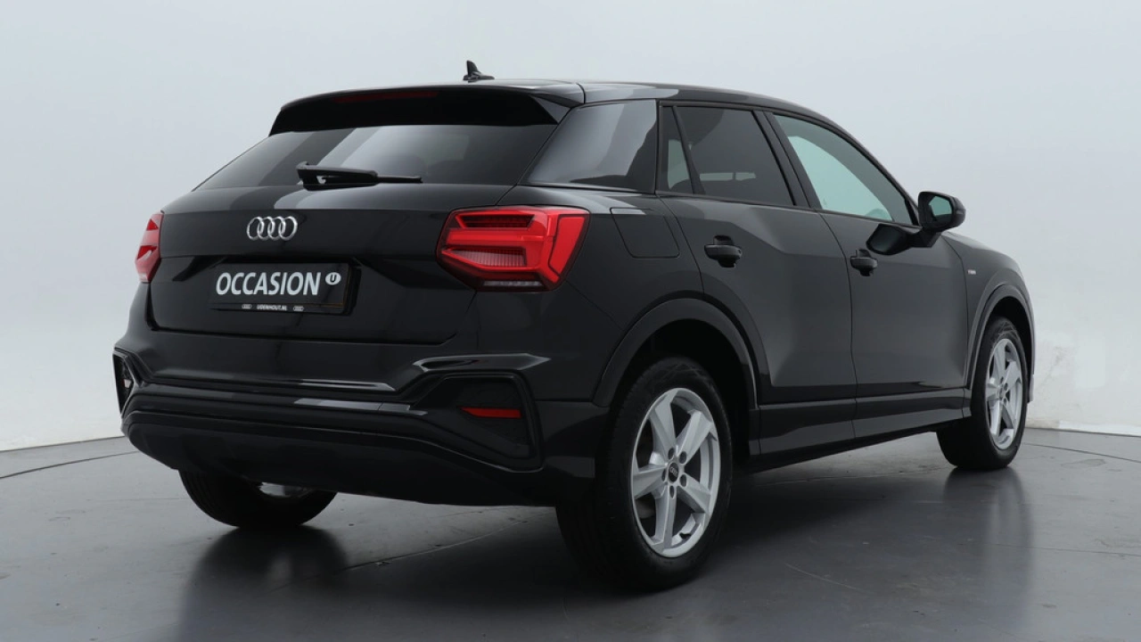 Audi Q2 35 TFSI S Edition | Adaptive cruise | Zwart optiek | LED |