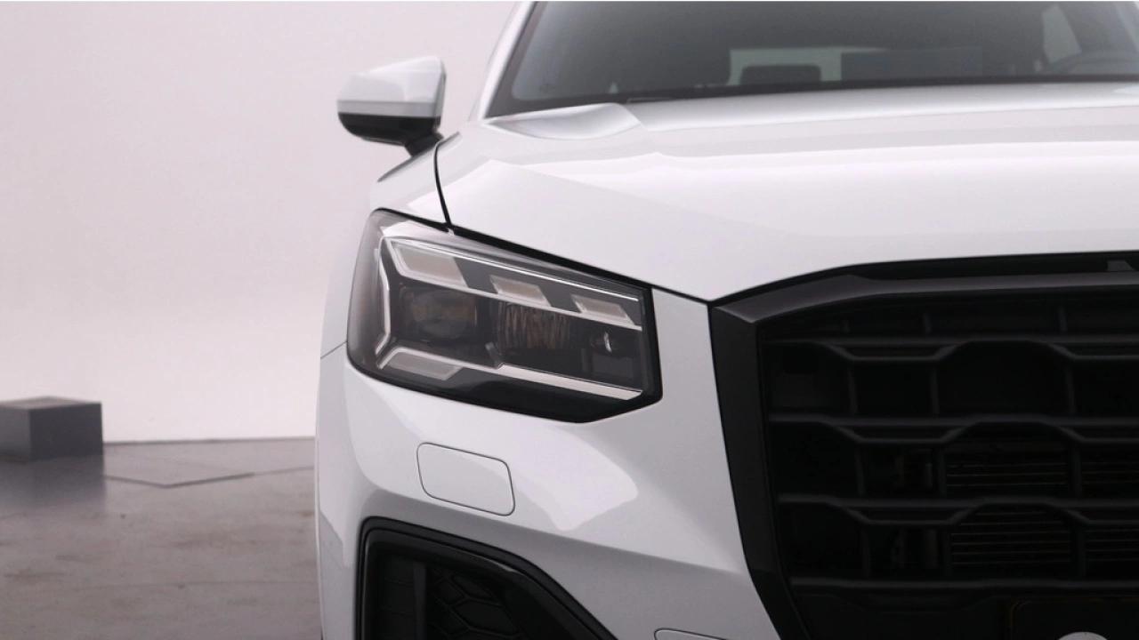 Audi Q2 35 TFSI S Edition | Adaptive cruise | Stoelverwarming | Zwart optiek |