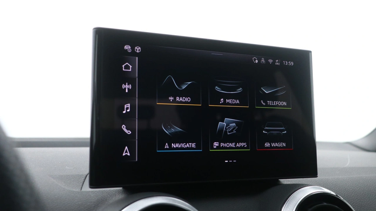 Audi Q2 35 TFSI S Edition | Adaptive cruise | Stoelverwarming | Zwart optiek |