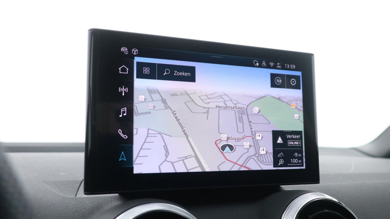 Audi Q2 35 TFSI S Edition | Adaptive cruise | Stoelverwarming | Zwart optiek |