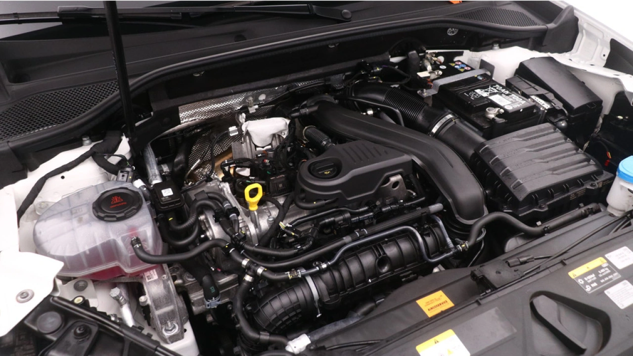 Audi Q2 35 TFSI S Edition | Adaptive cruise | Stoelverwarming | Zwart optiek |