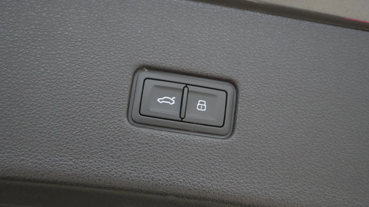 Audi Q8 60 TFSI e 460pk quattro Pro Line S-Line Competition