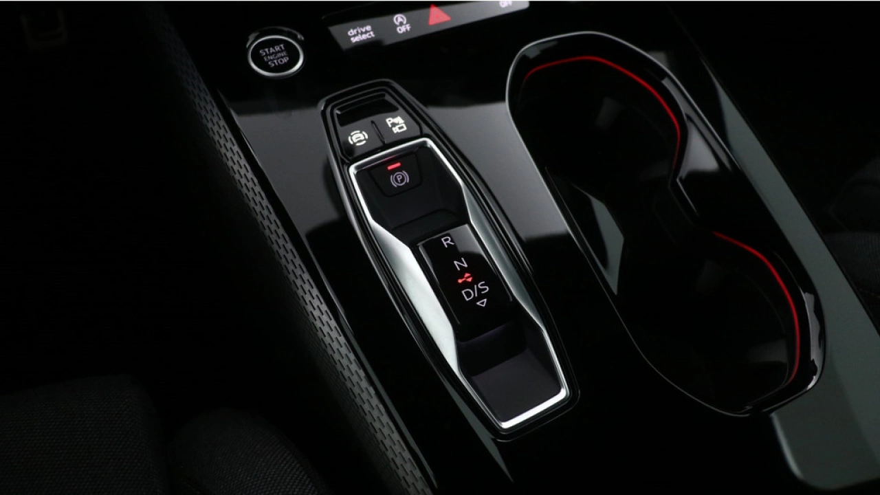 Audi A5 Avant 2.0 TFSI S edition | Tech Plus | 19