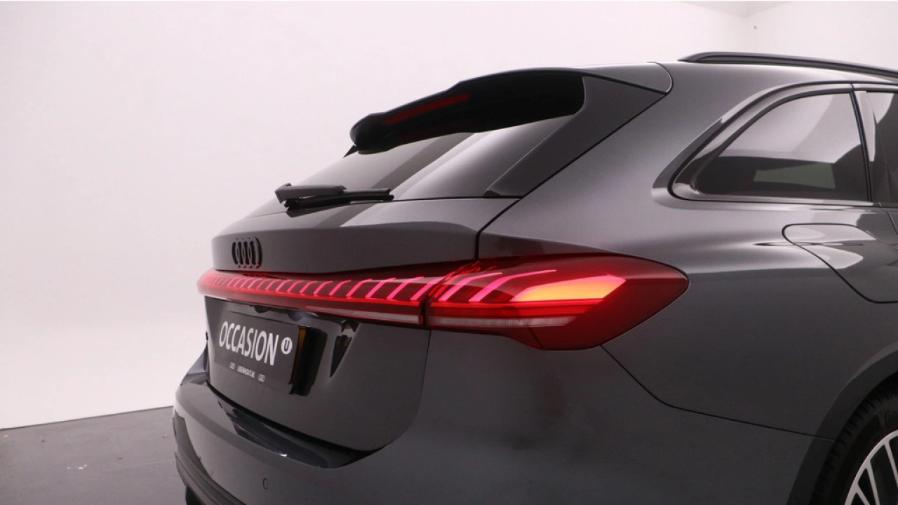 Audi A5 Avant 2.0 TFSI S edition | Tech Plus | 19