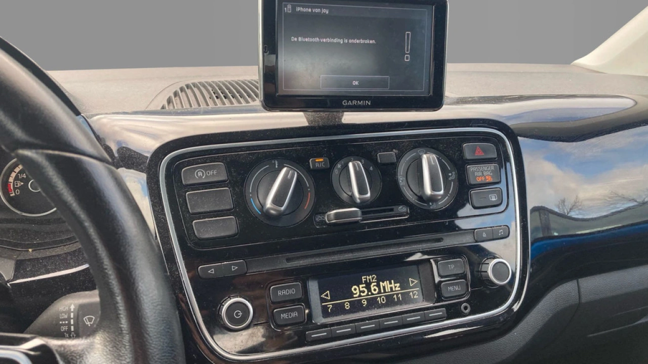 Volkswagen up! 1.0 60pk high up! BlueMotion