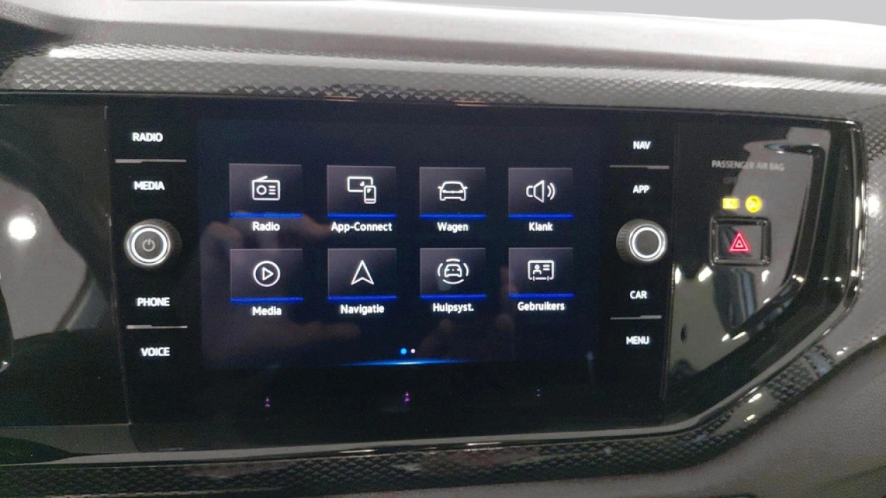 Volkswagen Polo 1.0 TSI Life | Multimedia | Parkeersensoren | App Connect |