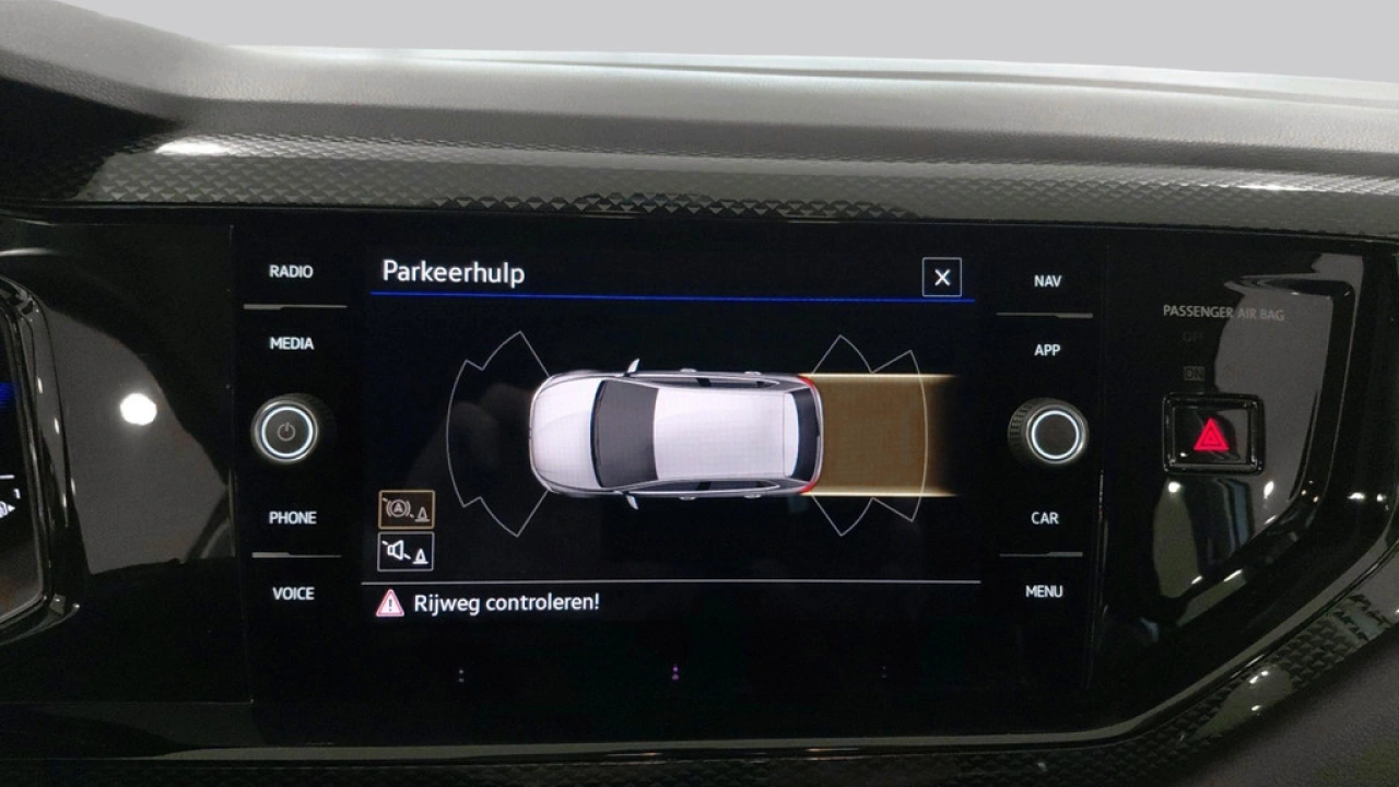 Volkswagen Polo 1.0 TSI Life | Multimedia | Parkeersensoren | App Connect |