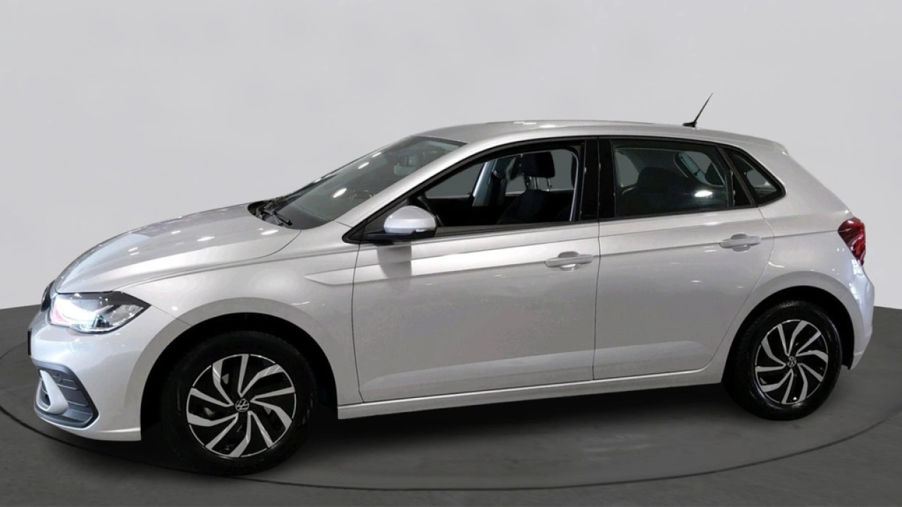 Volkswagen Polo 1.0 TSI Life | Multimedia | Parkeersensoren | App Connect |