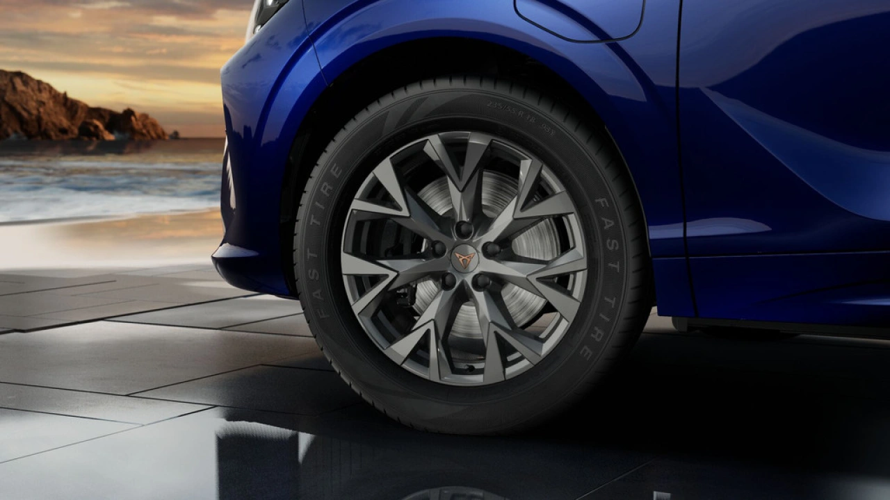 CUPRA Terramar 1.5 TSI e-Hybrid 204 6DSG Essential