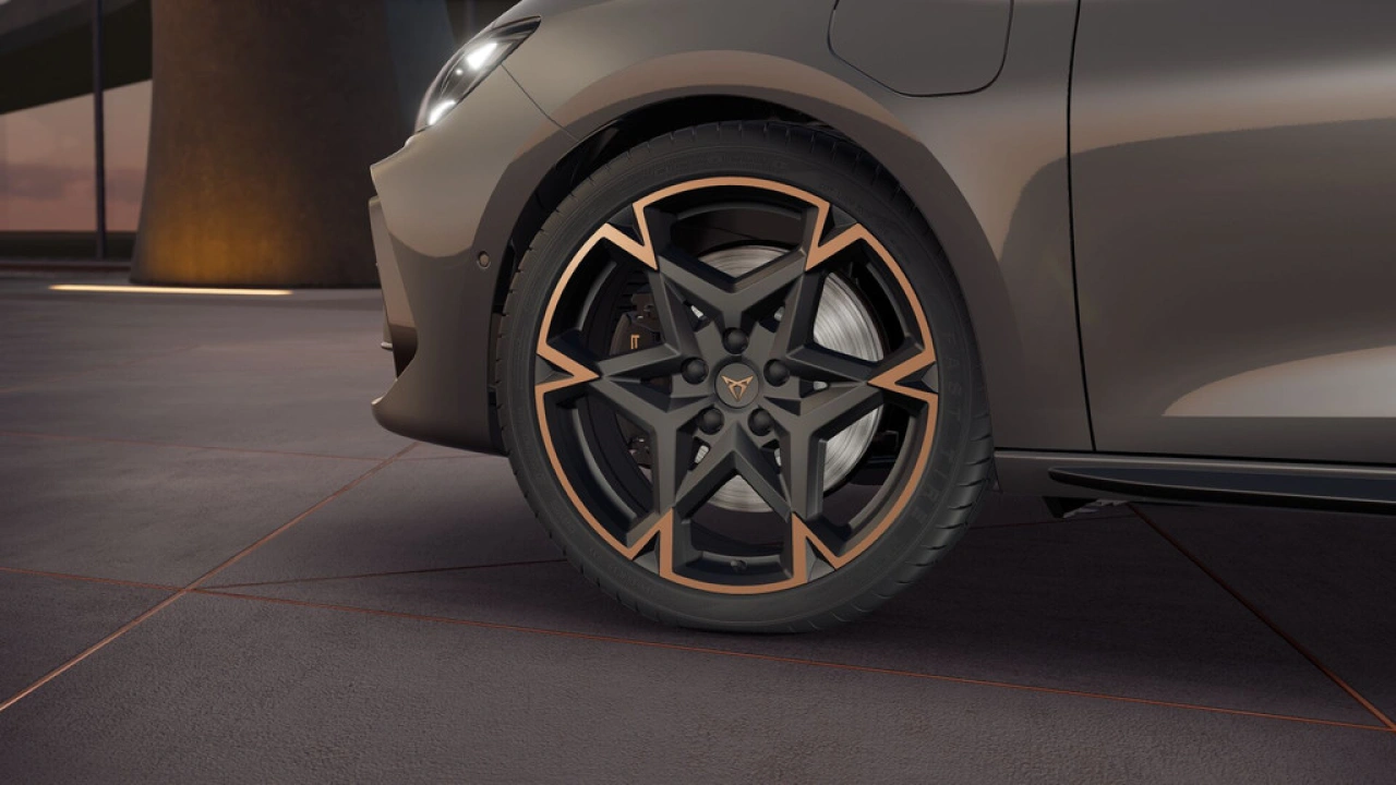 CUPRA Leon Sportstourer 1.5 TSI e-Hybrid 272 6DSG VZ Performance