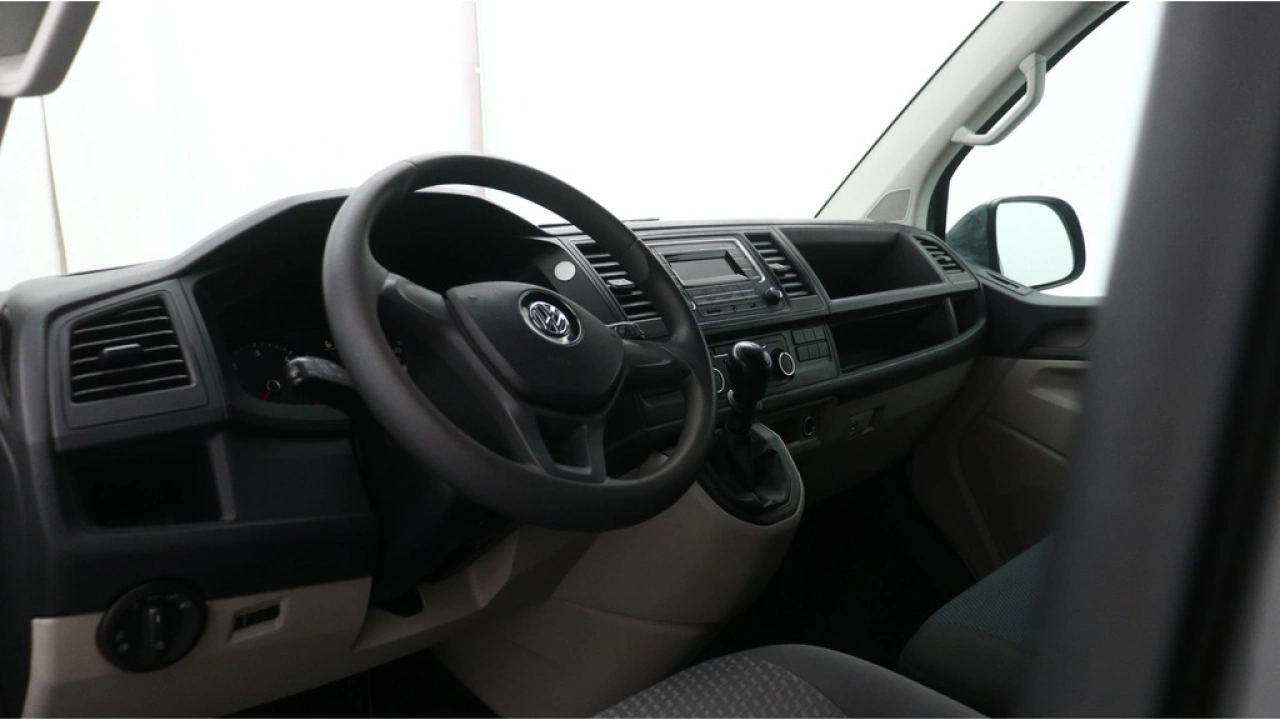 VW Bedrijfswagens Transporter L2H1 2.0 TDI 102pk Comfortline