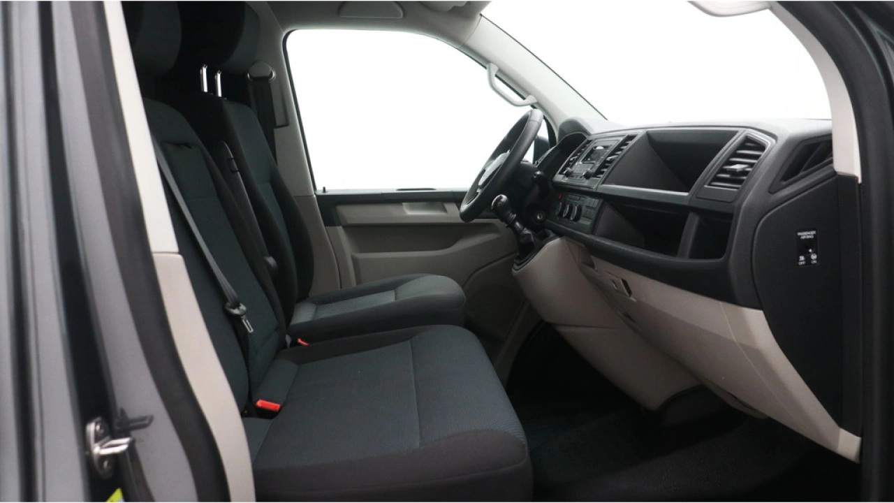 VW Bedrijfswagens Transporter L2H1 2.0 TDI 102pk Comfortline