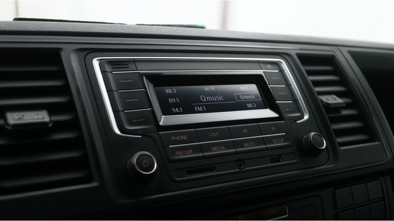 VW Bedrijfswagens Transporter L2H1 2.0 TDI 102pk Comfortline