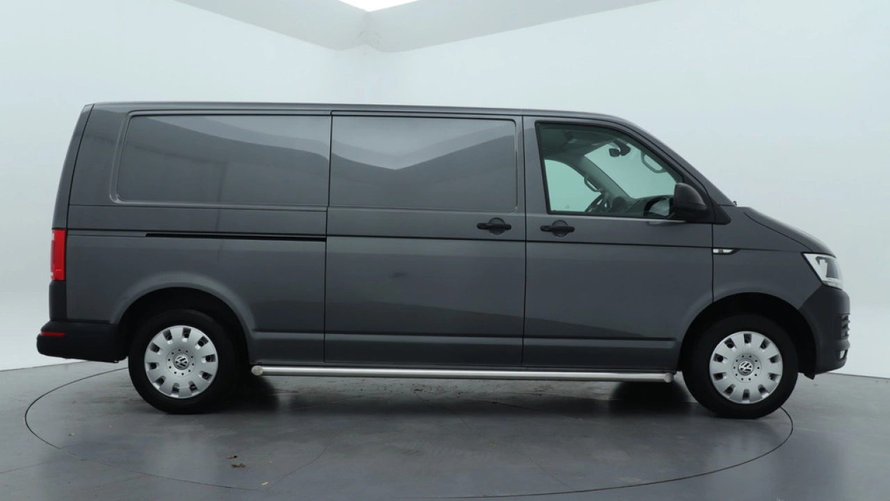 VW Bedrijfswagens Transporter L2H1 2.0 TDI 102pk Comfortline