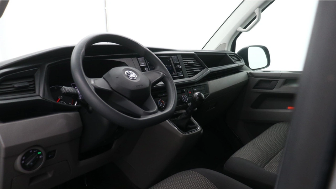 VW Bedrijfswagens Transporter L2H1 2.0 TDI 110pk Comfortline