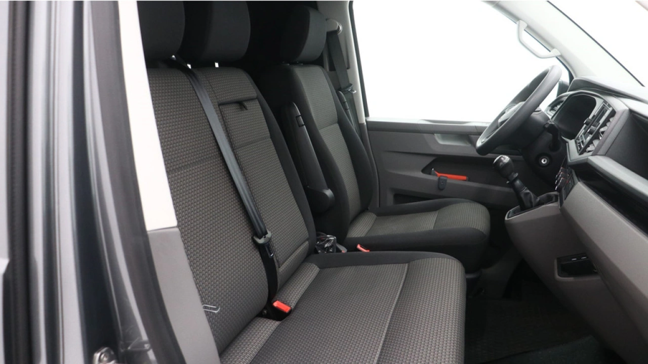 VW Bedrijfswagens Transporter L2H1 2.0 TDI 110pk Comfortline