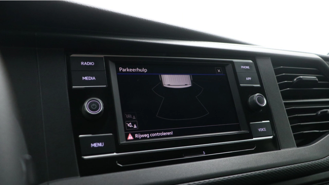 VW Bedrijfswagens Transporter L2H1 2.0 TDI 110pk Comfortline