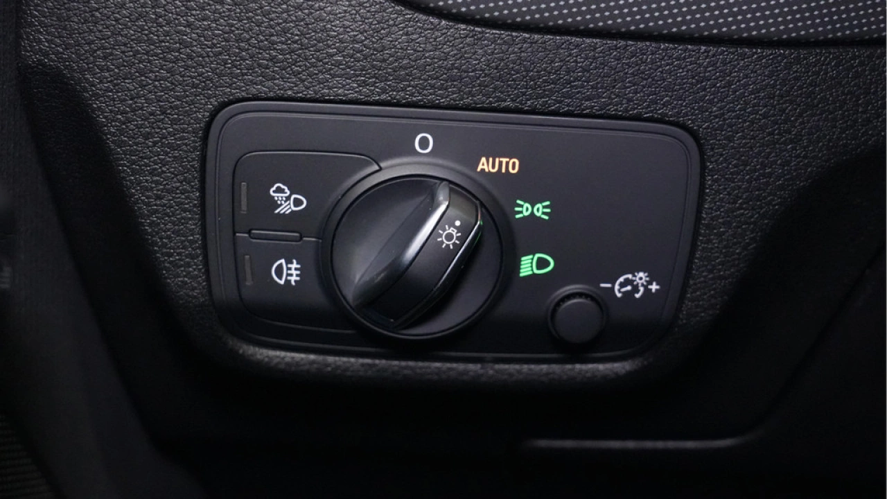 Audi Q2 35 TFSI S Edition 150 pk S-Tronic