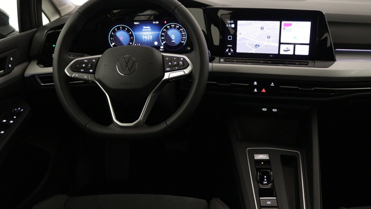 Volkswagen Golf 1.0 eTSI 110pk Life Business DSG