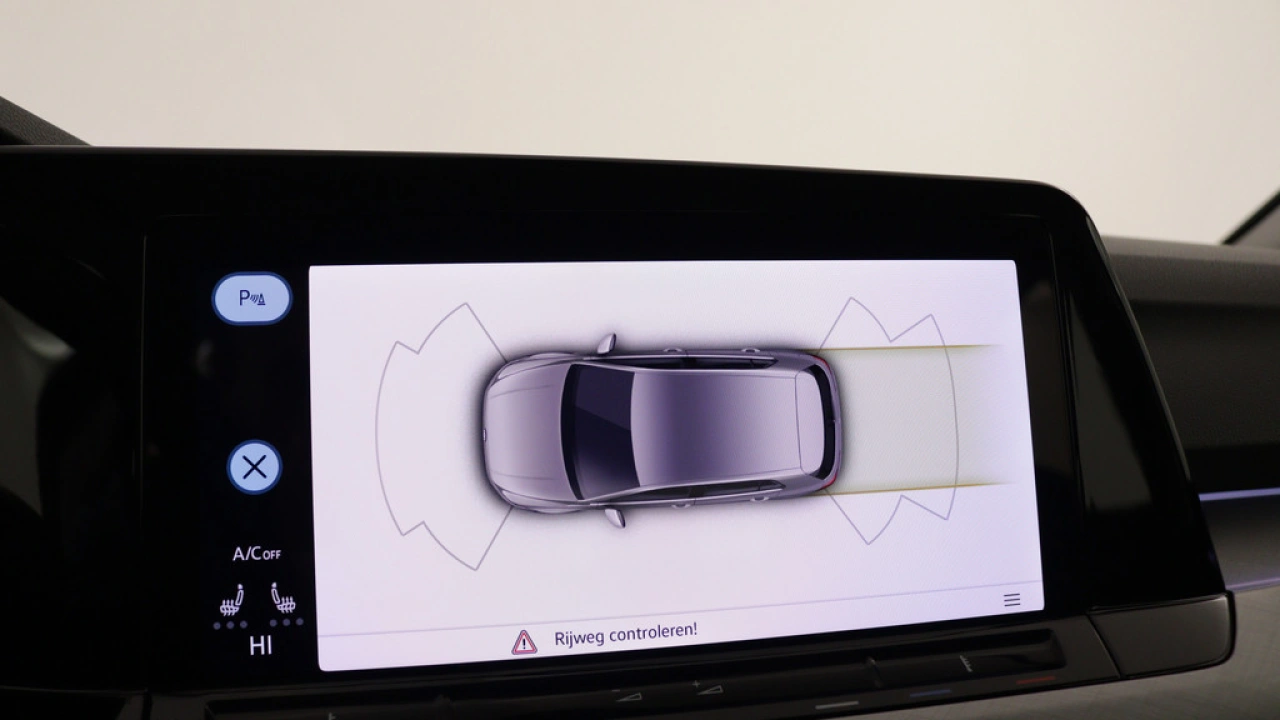 Volkswagen Golf 1.0 eTSI 110pk Life Business DSG