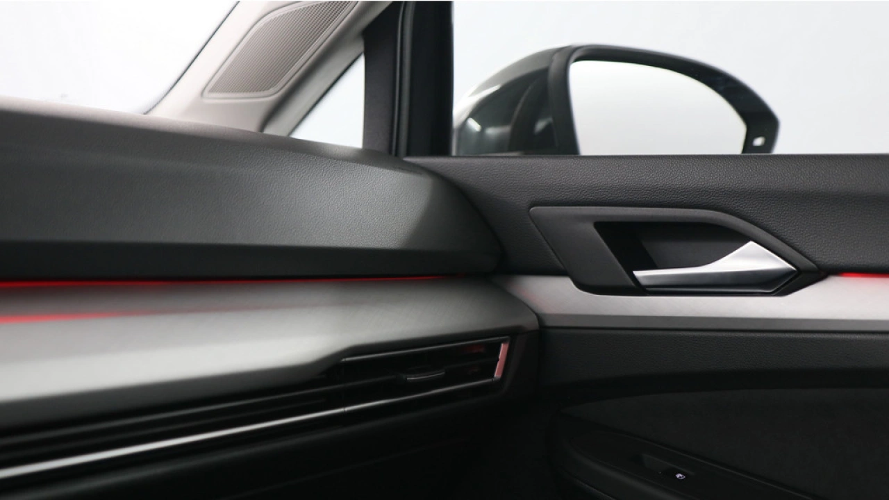 Volkswagen Golf 1.0 eTSI 110pk Life Business DSG