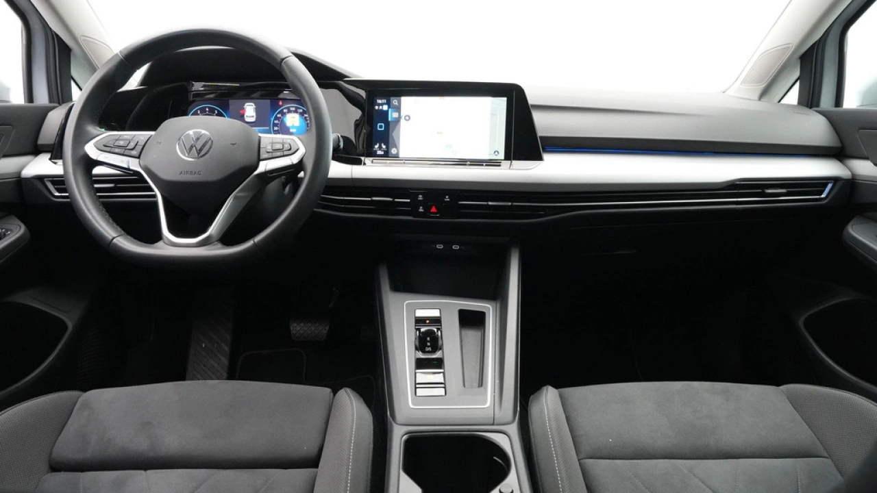 Volkswagen Golf 1.0 eTSI 110pk Life Business DSG