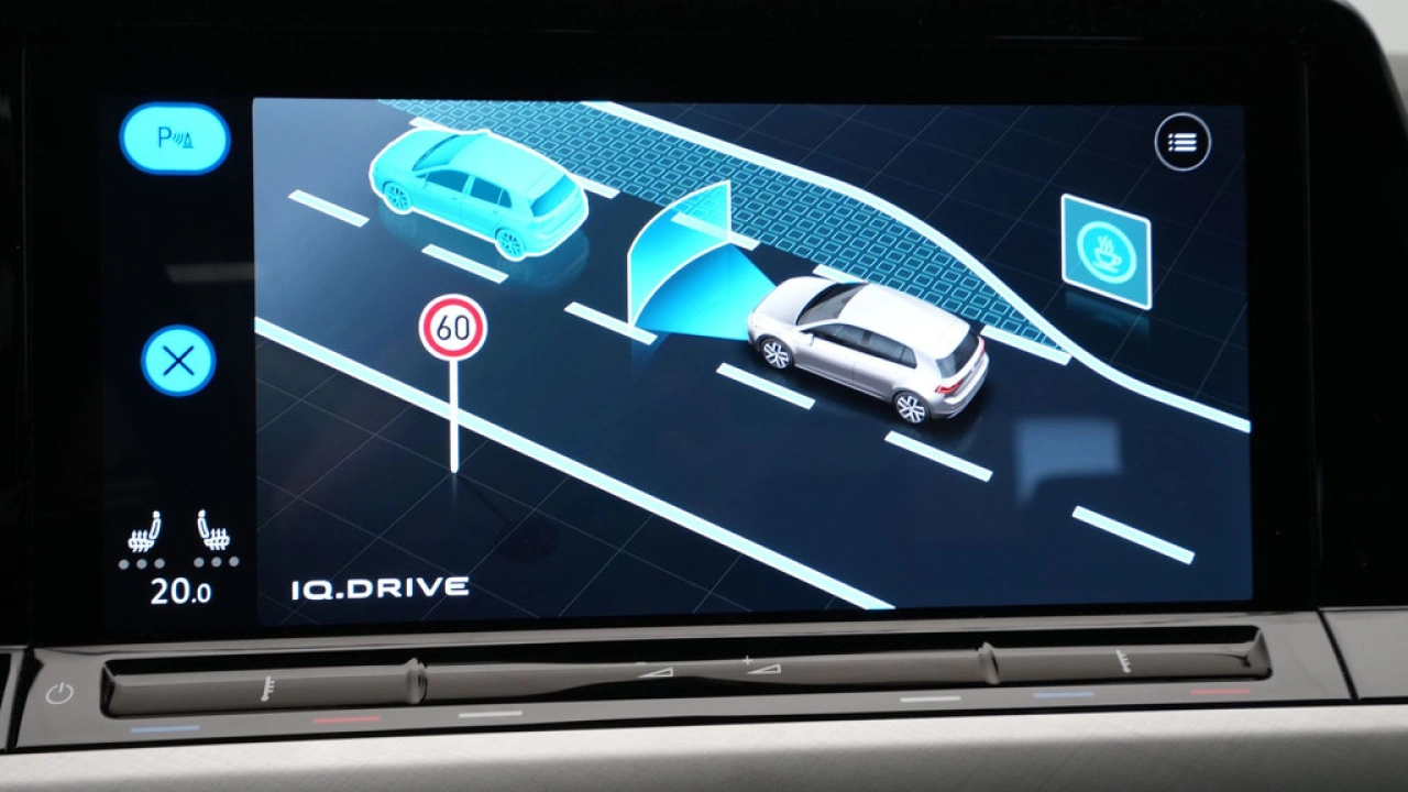 Volkswagen Golf 1.0 eTSI 110pk Life Business DSG