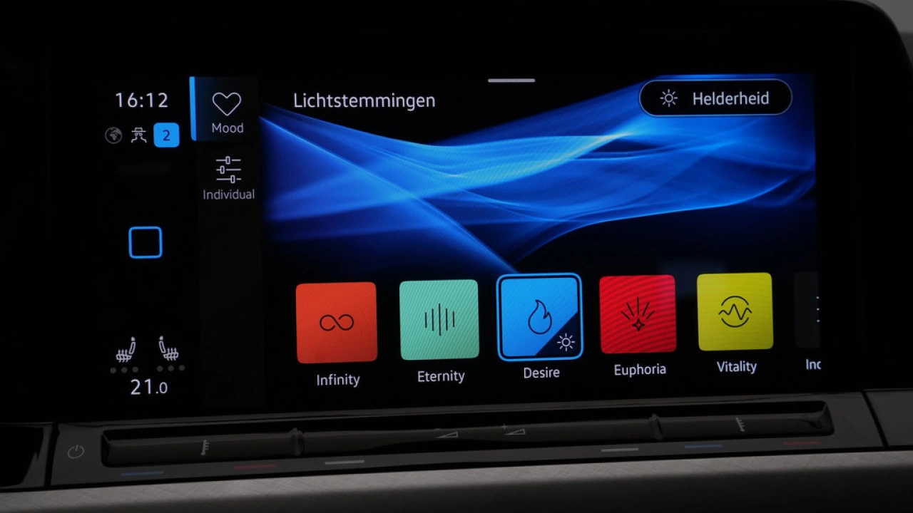 Volkswagen Golf 1.0 eTSI 110pk Life Business DSG